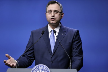 Mihai Constantin: Astăzi s-a creat cadrul legal pentru crearea Comitetului de Organizare a Funeraliilor de Stat. Este un ceremonial rezervat actualilor şi foşti şefi de stat