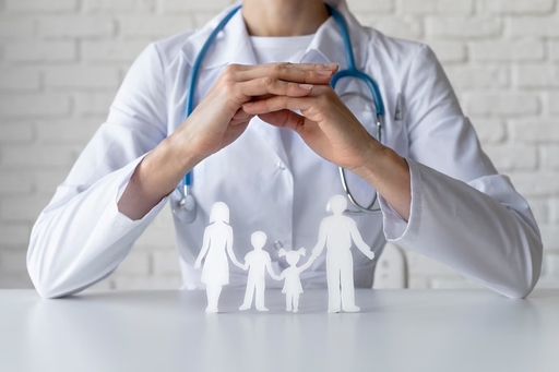 AUR se solidarizează cu medicii de familie şi solicită Guvernului retragerea din transparenţă decizională a proiectului privind valorile punctelor per capita şi pe serviciu în asistenţa medicală primară 
