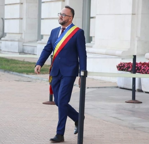 Primarul PSD al unei comune din Buzău a anunţat pe Facebook că nu va mai candida pentru un nou mandat