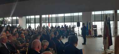 Nicolae Ciucă: Aeroportul de la Iaşi a fost o asumare politică / Pentru mine este un model de angajament şi de responsabilitate al administraţiei locale, suntem într-un oraş unde administraţia liberală şi-a făcut datoria