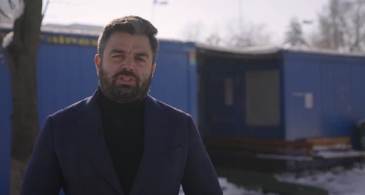 Un consilier general al Capitalei de la PSD îl acuză pe Ciprian Ciucu  că plăteşte 30.000 euro lunar pe nişte containere în care să înveţe elevii, chiar dacă renovarea Colegiului Tehnic „Gheorghe Asachi” e finalizată