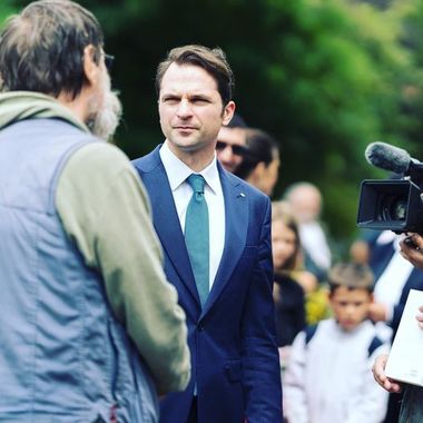 Sebastian Burduja spune că îşi asumă candidatura la Primăria Capitalei: E în fişa postului! / I-am spus public domnului Nicuşor Dan: Vrei să o baţi pe Firea? Trebuie să mă baţi mai întâi pe mine. Haide să facem alegeri primare. Nu mi-a răspuns
