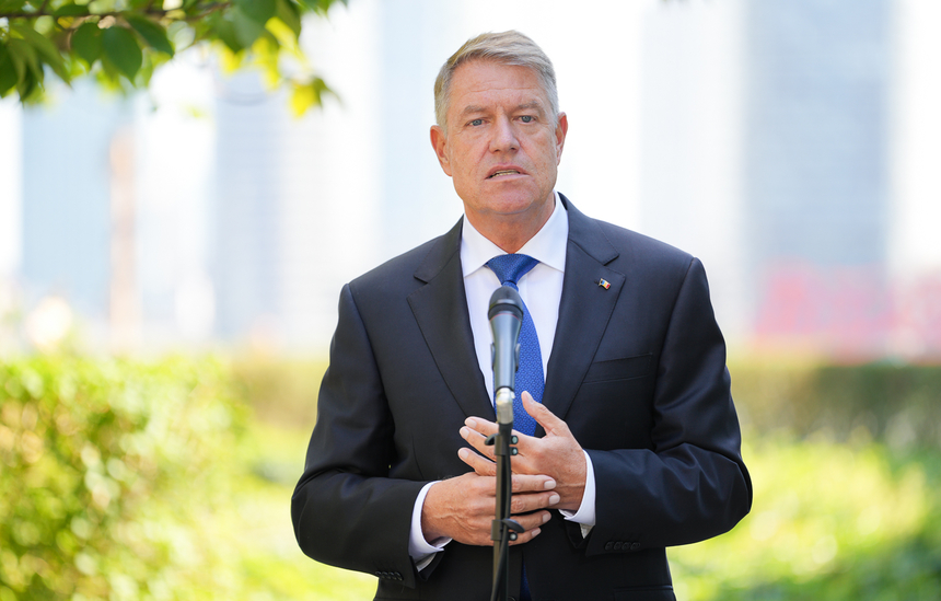 Klaus Iohannis: Avem responsabilitatea să prevenim şi să combatem mentalităţile şi comportamentele antisemite, rasiste sau xenofobe în societatea noastră / Educaţia rămâne cel mai puternic instrument prin care pregătim copiii pentru această misiune