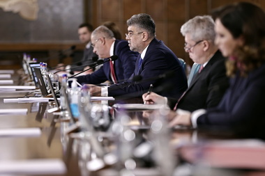 Guvernul ar putea desecretiza vineri documentele privind litigiul Roşia Montană - surse