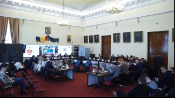 Răzvan Timofciuc, exclus din USR toamna trecută, a fost ales viceprimar al municipiului Iaşi, la propunerea edilului PNL Mihai Chirica / În ultimii ani, Timofciuc a fost un critic vehement al primarului