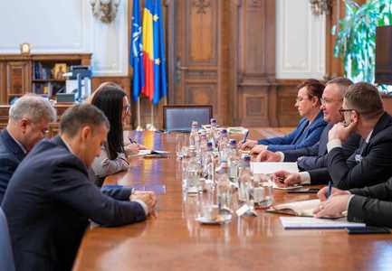 Nicolae Ciucă, întrevedere cu Cristina Gherasimov, viceprim-ministru pentru Integrare Europeană a Republicii Moldova: Am asigurat-o de continuarea susţinerii pe care Parlamentul nostru o acordă Republicii Moldova în plan european