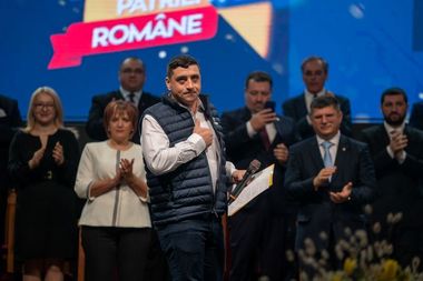 George Simion, atac la „noua Uniune Sovietică de la Bruxelles”: Cu ajutorul lui Dumnezeu, o să îi oprim pe toţi, de la Juncker la Ursula von der Leyen, la doctorul Fauci şi toţi cei care încearcă să impună noua ordine globală
