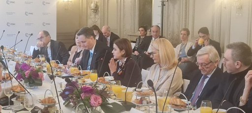 Ministrul de Externe, Luminiţa Odobescu, a accentuat în cea de-a treia zi a Conferinţei Internaţionale de Securitate de la München necesitatea menţinerii unităţii şi solidarităţii transatlantice faţă de Ucraina