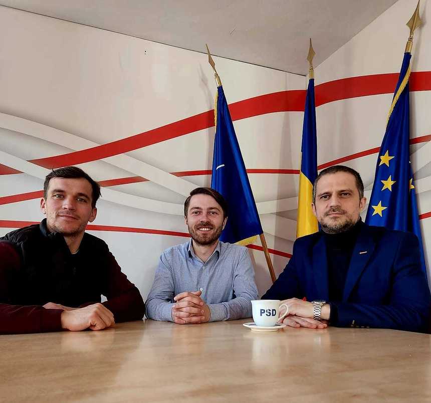Liderul PSD Sibiu a anunţat că primarul şi viceprimarul USR al comunei Micăsasa trec la echipa social-democraţilor a filialei / Viceprimarul va candida la funcţia de edil, la alegerile locale