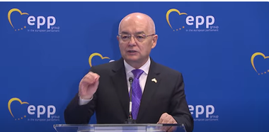 Emil Boc: Primarii din Europa au demonstrat că pot ţine extremismul deoparte. Trebuie să facem tot ce ne stă în putinţă pentru a ţine extremismul la uşă şi nu în interiorul procesului democratic fundamental
