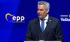 Karl Nehammer, în Congresul PPE: Avem nevoie de proceduri de azil rapid implementate şi să ne asigurăm că cei care se află ilegal pe teritoriul UE sunt repatriaţi / Să luptăm cu antisemitismul care este observat prea des pe străzile Europei