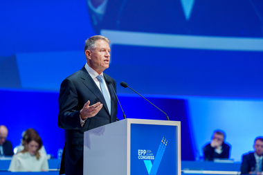 Klaus Iohannis: Dintre toate provocările cu care ne confruntăm în prezent, una se distinge în mod deosebit prin potenţialul toxic: extremismul, în toate formele sale / Vă îndemn să folosiţi campania ca un prilej de revigorare a liberalismului 