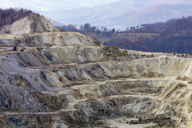 UPDATE - România a câştigat procesul cu Gabriel Resources în cazul exploatării Roşia Montană /  Ce prevede decizia / Precizările Ministerului Finanţelor /Reacţii politice /Iohannis: Suntem astăzi la momentul adevărului/Reacţia Gabriel Resources - DOCUMENT
