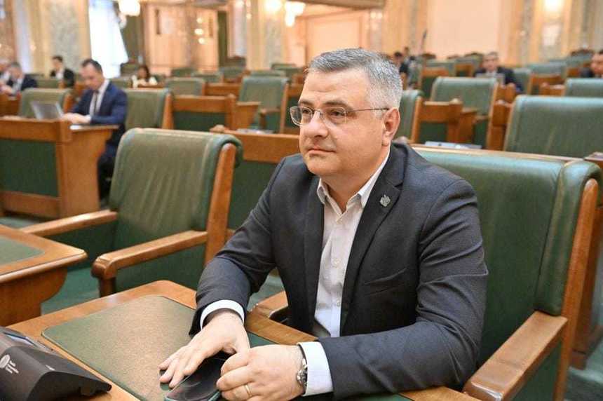 Senatorul PNL Vlad Pufu, după ce Cartel Alfa a semnalat situaţia disperată a angajaţilor din Societatea Română de Radio: O să îi invit marţi la Comisia de cultură, să discutăm aplicat