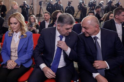 Firea, la prezentarea candidatului comun pentru PMB, Cătălin Cîrstoiu: Îmi doresc ca bucureştenii să simtă că ne dăm mână şi trecem peste poate pasiuni personale, să nu le spun orgolii, şi punem oamenii pe primul loc
