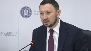 Ministrul Mediului, despre Sistemul de Garanţie-Returnare (SGR): Eu personal nu sunt mulţumit cu modul în care merg astăzi lucrurile / Mă aşteptam să nu mă sune comercianţi să îmi spună că stau de o săptămână cu sacii şi nu a venit nimeni să îi ia