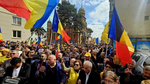 George Simion, la Craiova: Timp de 4 luni o să avem primari pe funcţie, cum este Lia Olguţa Vasilescu şi primari aleşi, cum va fi Marian Vasile / Singurul motiv pentru care ei fac aceste alegeri comasate este frica de voi, de popor