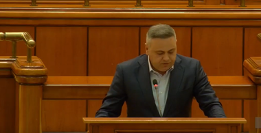 Deputaţii au respins moţiunea simplă a Opoziţiei împotriva ministrului Agriculturii Florin Barbu