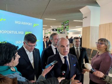 Rareş Bogdan, la inaugurarea noului terminal al Aeroportului Iaşi: S-au luat 82 milioane de euro pentru a dezvolta cel mai modern terminal din România. Dan Motreanu: Fondurile europene reprezintă principala sursă de dezvoltare
