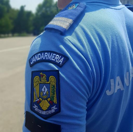 Jandarmeria Capitalei dezminte că a încercat blocarea strângerii de semnături şi amplasarea cortului partidului REPER în Piaţa Victoriei