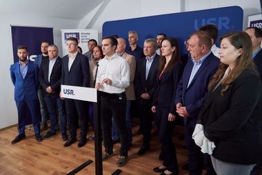 Forumul Democrat al Germanilor din România se alătură USR, PMP şi Forţei dreptei şi îl susţine pe Allen Coliban pentru un nou mandat de primar al municipiului Braşov. Cele patru formaţiuni vor avea listă comună de candidaţi - FOTO
