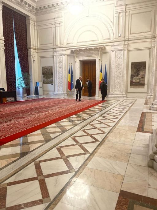 USR acuză că agenda publică reală a judecătorilor CCR este ţinută la secret, ca să acopere vizita a doi dintre magistraţi în biroul PSD