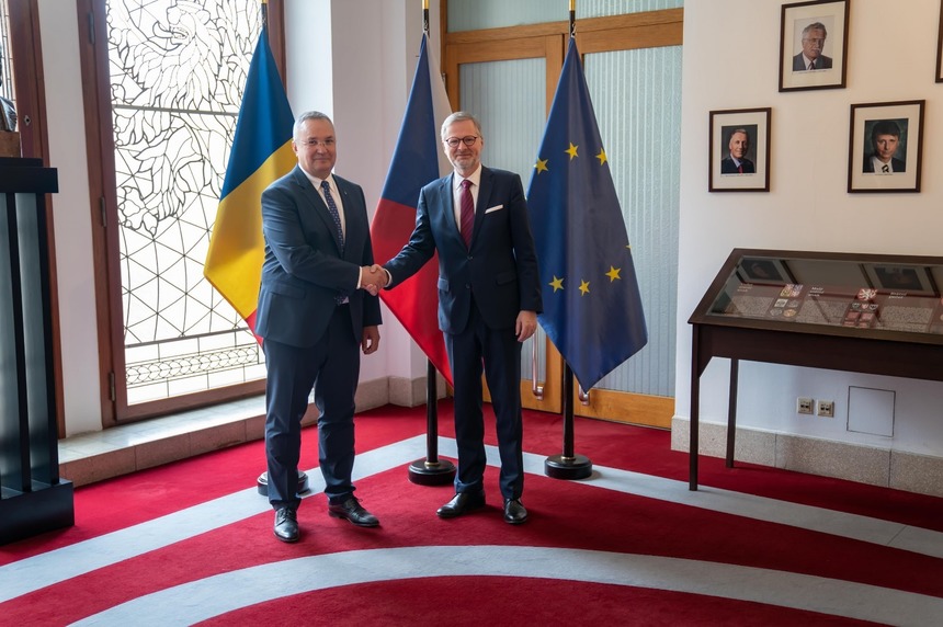 Nicolae Ciucă, întrevedere cu premierul Republicii Cehe, Petr Fiala: Ţările noastre vor da pe 9 iunie testul alegerilor europarlamentare. Este momentul în care forţele democratice trebuie să afirme cu tărie angajamentul faţă de valorile occidentale