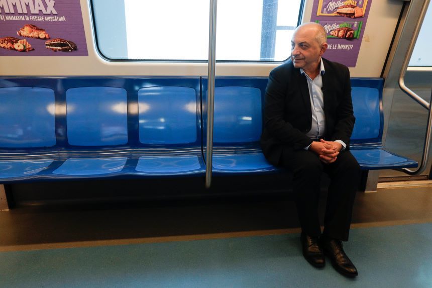 Cătălin Cîrstoiu: M-am distrat şi eu de pozele din metrou, inclusiv de aia în care spuneau că stau ca o sărăcie