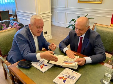 Primarul municipiului Buzău (PSD): Cătălin Cîrstoiu este de departe cel mai valoros candidat la funcţia de primar al Capitalei, dar campania sa electorală este cea mai slabă / Mesaj tranşant către staff-ul de campanie al candidatului