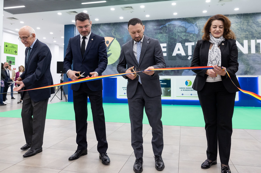 Premierul Marcel Ciolacu, despre deschiderea Târgului Green Energy Expo & Romenvirotec şi Forumului Internaţional de Mediu: Guvernul României demonstrează un angajament ferm în protejarea mediului şi în promovarea unui mod de viaţă mai durabil