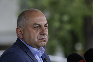 Cîrstoiu, întrebat dacă Ciolacu şi Ciucă i-au cerut să se retragă: Nici vorbă/ Probabil că va fi o discuţie luni/ Continuu demersul numai dacă e necesar, numai dacă are un sens