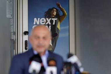 UPDATE - Coaliţia a decis să meargă cu candidaturi separate la Primăria Capitalei - Gabriela Firea (PSD) şi Sebastian Burduja (PNL), după o şedinţă de peste 14 ore - surse / Reacţie ironică a lui Nicuşor Dan / Ce spun Popescu-Piedone, Tomac şi Orban
