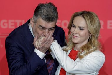 Marcel Ciolacu: Decizia ca PSD şi PNL să meargă cu propriii candidaţi la Primăria Capitalei a fost dificilă, dar este soluţia corectă pentru bucureşteni / De astăzi, dansul în doi s-a terminat! De astăzi, bucureştenii chiar au ce alege! Succes, Gabi!