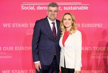 Gabriela Firea: Mulţumesc pentru încredere! Împreună vom lupta pentru dreptul bucureştenilor la o viaţă mai bună, într-un oraş civilizat. Voi redeschide toate şantierele blocate şi voi reda curăţenia şi frumuseţea Capitalei