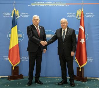 Ministrul Apărării, discuţii cu omologul din Turcia despre securitatea şi cooperarea în domeniul apărării, provocările din regiunea Mării Negre şi sprijinul pentru Ucraina