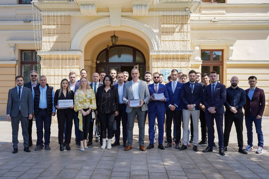 Marius Bodea (ADU), după depunerea candidaturii la Primăria Iaşi: Este finala luptei dintre mafia lui Chirica şi toţi ieşenii oneşti, care nu fură şi nu-i iubesc pe hoţi