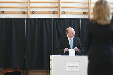 Băsescu, despre prezidenţiale: Dacă trebuie să aleg dintre Ciucă, Ciolacu şi Geoană la prezidenţiale, nu mă duc la vot. Geoană nu nu va intra în turul doi. Liberalii au şi varianta Emil Boc