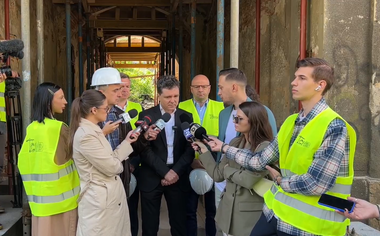Primarul Capitalei: Începem lucrările de punere în siguranţă la Hanul Solacolu, o clădire emblematică pentru Bucureşti / Am respectat cu stricteţe regulamentul de urbanism al zonelor istorice, pentru că administraţiile precedente au distrus o piaţă