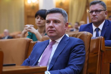 Silviu Macovei, deputat PSD, îi ia apărarea lui Ciolacu: Acea declaraţie referitoare la Moldova a fost o ironie. Să luăm în considerare investiţiile importante deblocate de premierul PSD în Moldova