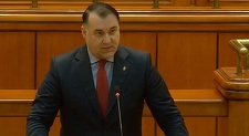 Vicepreşedintele Camerei Daniel Suciu a solicitat sancţionarea deputatului neafiliat Andi Grosaru, după ce acesta a blocat tribuna sălii de plen / Solicitarea transmisă Comisiei juridice pentru raport