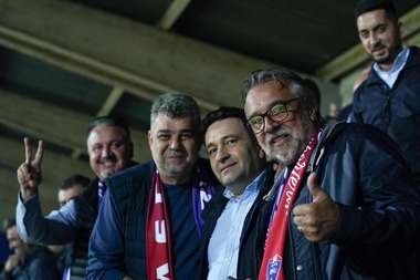 Marcel Ciolacu, după ce Gloria Buzău şi-a asigurat promovarea: Un sezon greu, dar care s-a încheiat en fanfare. Bravo, băieţi! Suntem cu toţii mândri de voi! - FOTO