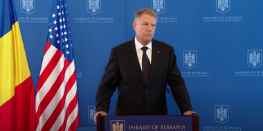 Iohannis: România stă extraordinar de bine cu decizia de 2,5% din PIB pentru Apărare/ Descurajare nu înseamnă să aducem şi mai mulţi soldaţi pe Flancul Estic, descurajare înseamnă să fim echipaţi ca lumea, să avem o producţie din industria de apărare
