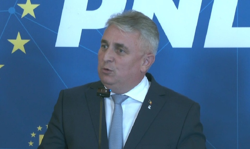 Lucian Bode: Trebuie să spunem cu curaj unele lucruri, să nu ne ferim doar să-i menajăm pe unii. Faptul că avem o alianţă pentru europarlamentare cu PSD-ul nu ne împiedică să le arătăm minusurile guvernărilor lor locale