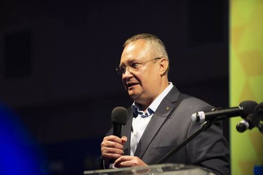 Nicolae Ciucă, la Vrancea: Câştigăm Ardealul, câştigăm Moldova, câştigăm Dobrogea, spuneţi dvs cine va câştiga alegerile / Le-am cerut colegilor mei să rămânem într-o campanie pozitivă / Sala a strigat: Ciucă, preşedinte!