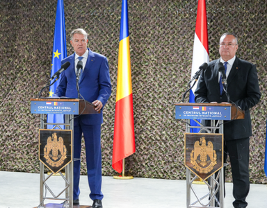 Klaus Iohannis, despre şansele ca lansarea cărţii lui Nicolae Ciucă să fie un succes pentru liderul PNL la alegerile prezidenţiale: Vom vedea. La mine a fost un proiect de succes