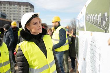 Gabriela Firea: Blocurile sociale începute când eram primar au fost blocate. Le voi finaliza, cu sprijinul bucureştenilor
