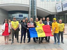 AUR a lansat un memorandum de opoziţie la realegerea Ursulei von der Leyen în funcţia de preşedintă a Comisiei Europene / Partidul a participat la un protest la Bruxelles împotriva şefei CE