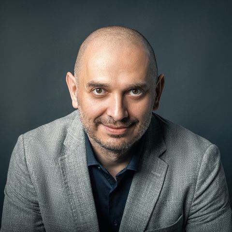 Dragoş Bogdan, candidat pe lista PSD-PNL pentru Consiliul Local al Primăriei Sector 2, îl dă în judecată pe primarul Sectorului 2 Radu Mihaiu şi îi cere despăgubiri de 1 leu

