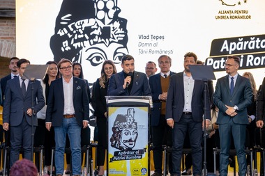 AUR anunţă că Biroul Electoral Central a desfiinţat hotărârea BEJ Alba şi formaţiunea are voie să folosească afişele cu chipul lui Avram Iancu
