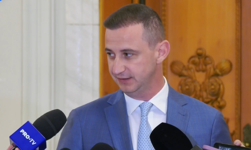 Alfred Simonis anunţă că a fost adoptată modificarea Codului penal privind instituirea ordinului de restricţie faţă de cei care îşi agresează fizic sau verbal vecinii